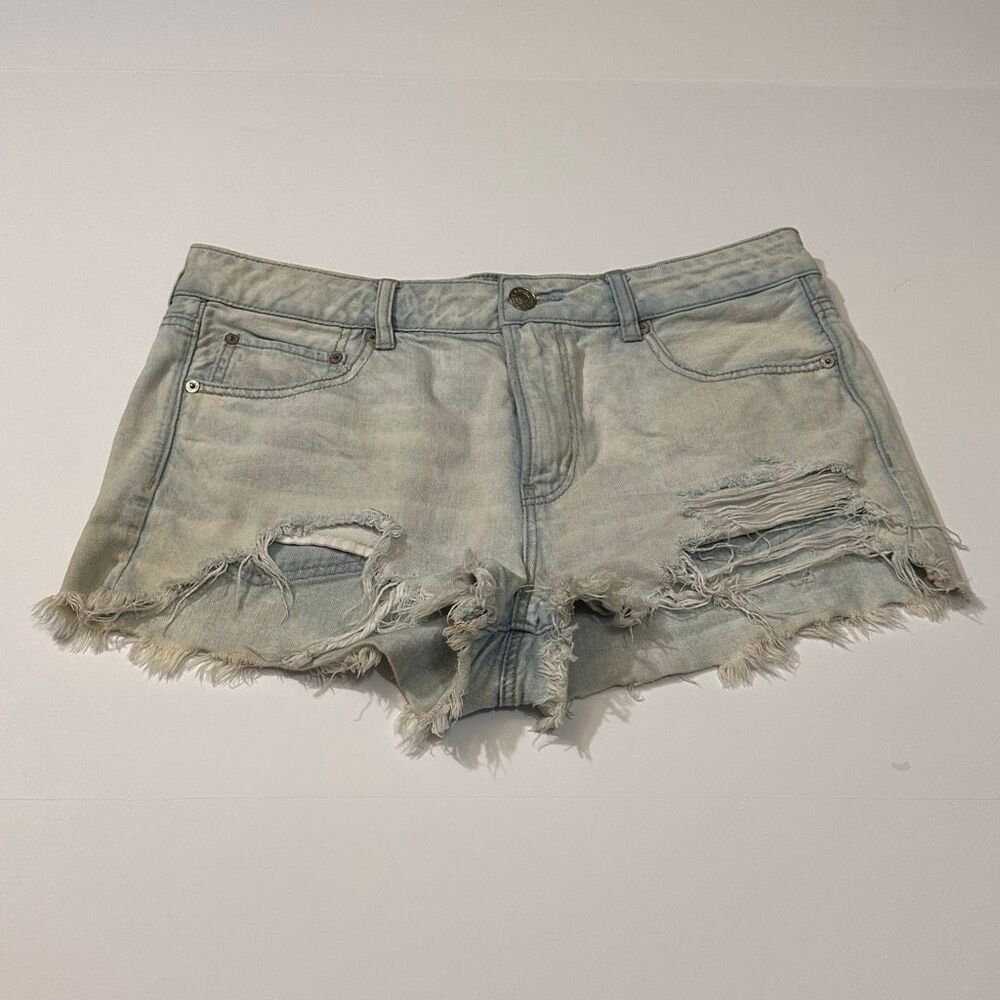 American Eagle Outfitter’s Women’s Denim Jeans Cutoff Shorts Distressed Light Wa